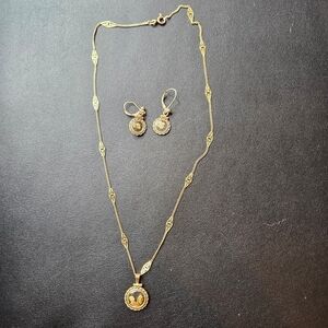 Elegant Gold Jewelry Set